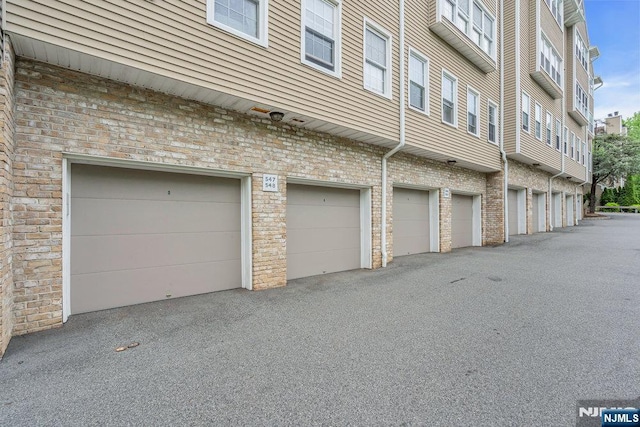 548 Windsor Dr Unit 548, Palisades Park, NJ 07650 - view of garage