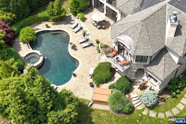 70 Oak Dr, Upper Saddle River, NJ 07458 - aerial view of property and surrounding area featuring a pool