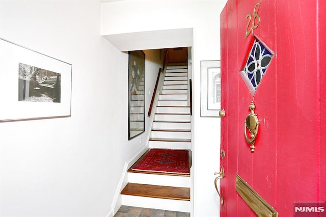 927 Commonwealth Dr Unit 4, Teaneck, NJ 07666 - staircase featuring baseboards