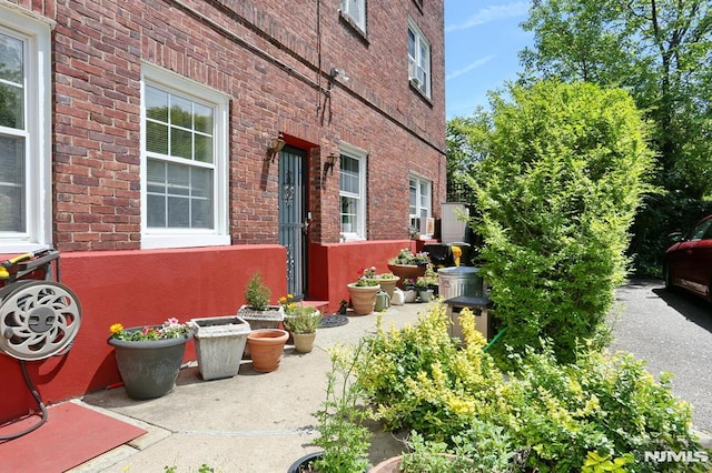 927 Commonwealth Dr Unit 4, Teaneck, NJ 07666 - view of home's exterior featuring brick siding