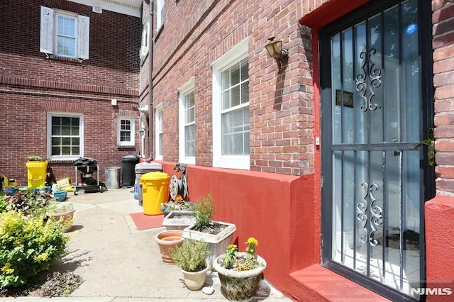 927 Commonwealth Dr Unit 4, Teaneck, NJ 07666 - view of patio