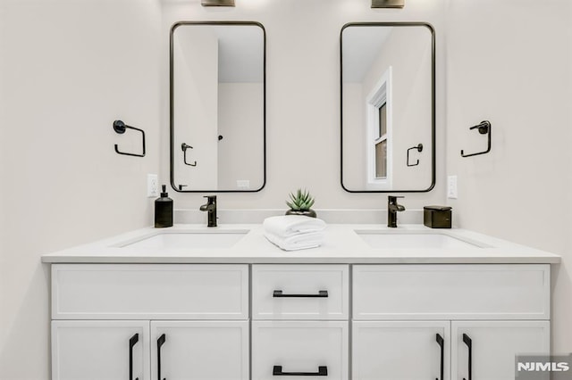 246 Oakwood Dr, Paramus, NJ 07652 - full bath featuring double vanity