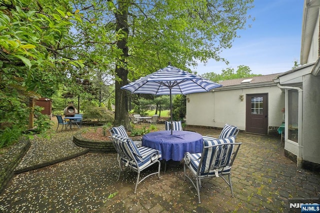 41-21 Dunkerhook Rd, Fair Lawn, NJ 07410 - view of patio with outdoor dining space