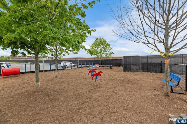 11 Arnold Dr, Wood Ridge, NJ 07075 - view of home's community featuring a dog friendly area and fence