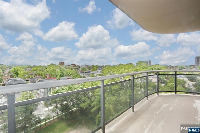 100 Carlyle Dr Unit 10Ds, Cliffside Park, NJ 07010 - view of balcony