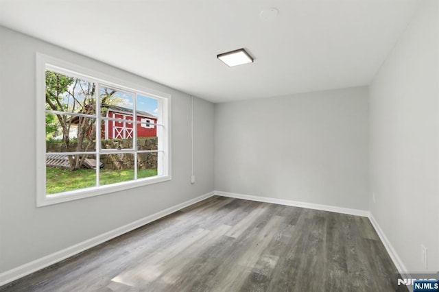 8 Oak St, Netcong Borough, NJ 07857 - spare room featuring wood finished floors and baseboards