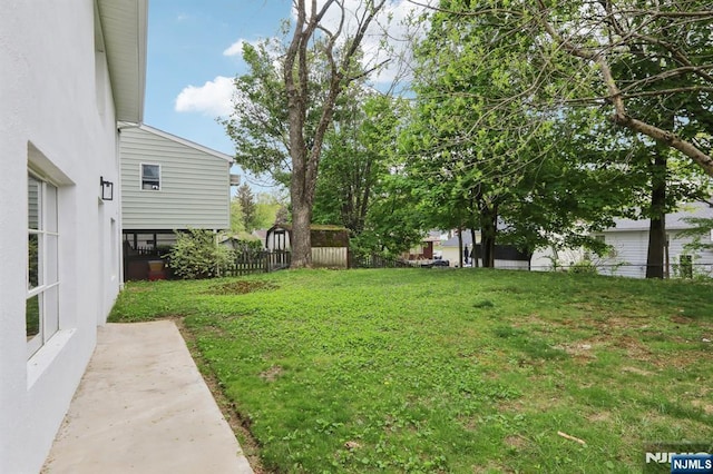 8 Oak St, Netcong Borough, NJ 07857 - view of yard