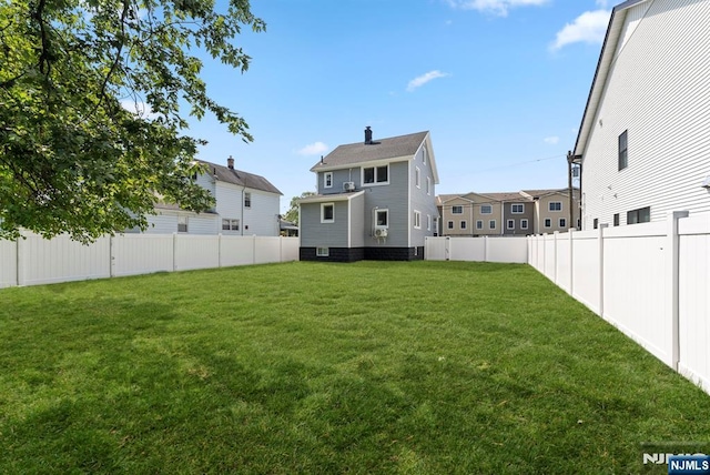 240 Berry St, Hackensack, NJ 07601 - view of yard