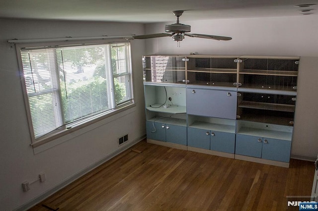 276 Galvan Pl, Bergenfield, NJ 07621 - kitchen featuring wood finished floors, ceiling fan, and baseboards