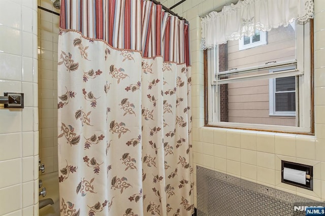 21 Spruce Ave, Ridgefield Park, NJ 07660 - full bathroom with shower / tub combo with curtain