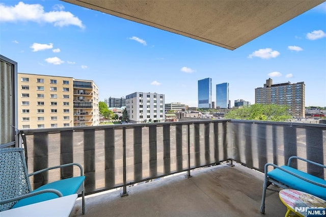2180 Center 4B, Fort Lee, NJ 07024 - balcony with a view of city