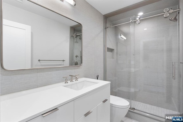 10 Kensington Ct, Tenafly, NJ 07670 - full bath featuring toilet, vanity, and a shower stall
