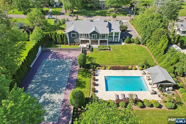 15 Fred St, Old Tappan, NJ 07675 - view from above of property with a pool area
