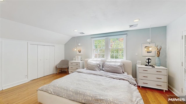 263 Standish Rd, Ridgewood, NJ 07450 - bedroom with wood finished floors, lofted ceiling, a closet, and recessed lighting
