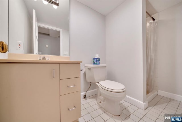 76 Wildwood Rd, Ridgewood, NJ 07450 - full bath featuring baseboards, toilet, vanity, tile patterned flooring, and a shower with shower curtain