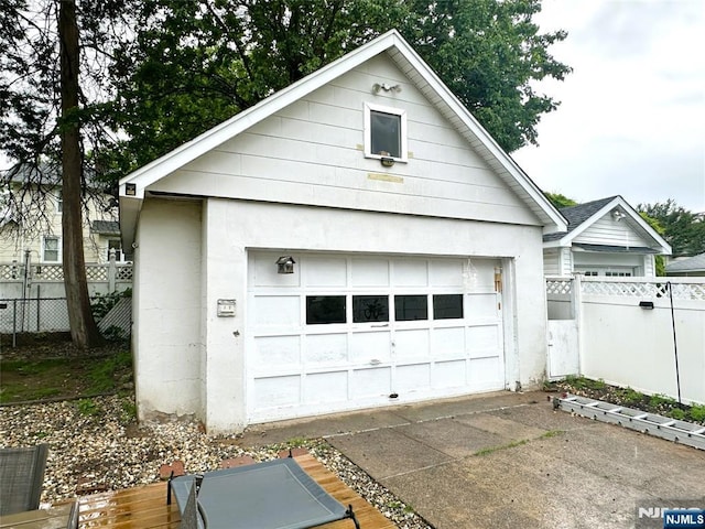 84 Haring St, Bergenfield, NJ 07621 - detached garage with concrete driveway