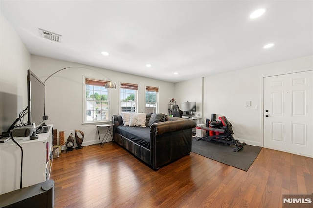 270 Grand Ave Unit 4E, Palisades Park, NJ 07650 - living room with wood-type flooring, recessed lighting, and baseboards