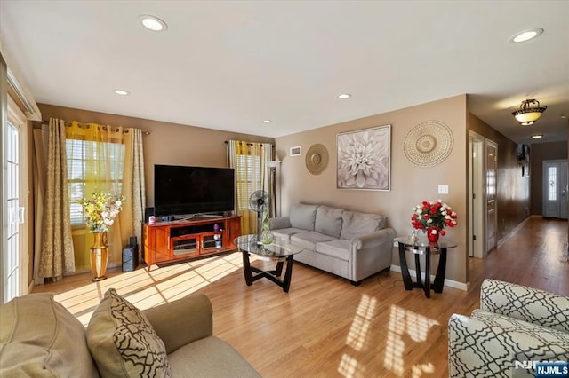 861 Birch St, Perth Amboy, NJ 08861 - living room featuring wood finished floors, recessed lighting, and baseboards
