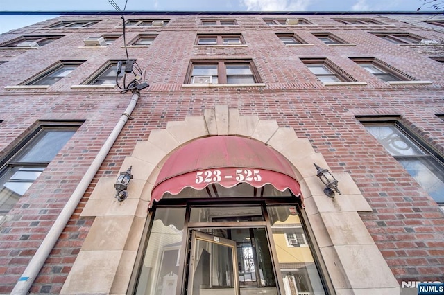 523-525 34th St Unit B1, Union City, NJ 07087 - view of building exterior