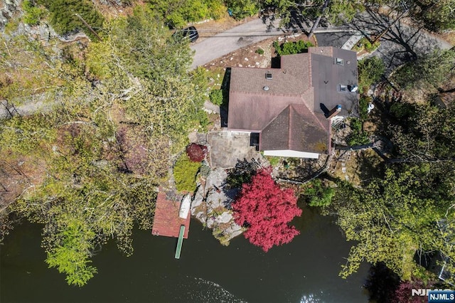 60 Leach Dr, Bloomingdale, NJ 07403 - view from above of property with a nearby body of water