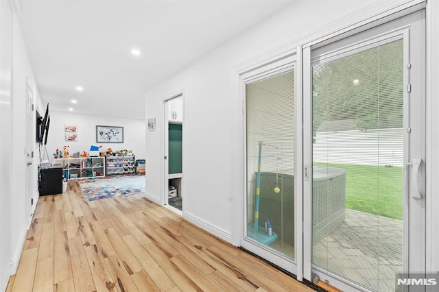 4 Kimberly Way, River Edge, NJ 07661 - hall with wood finished floors, recessed lighting, and baseboards