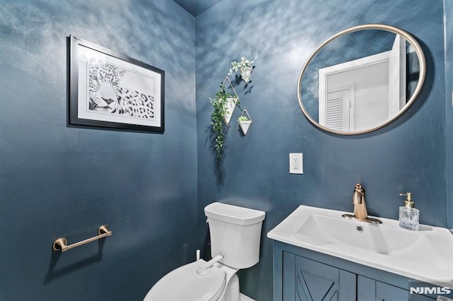 4 Kimberly Way, River Edge, NJ 07661 - bathroom with toilet and vanity