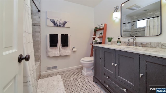 27 Bristol Pl, Wayne, NJ 07470 - bathroom with baseboards, vanity, toilet, and shower / bath combo with shower curtain
