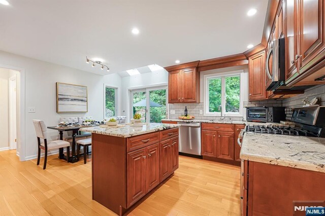 32 Lord William Penn Dr, Morris Township, NJ 07960