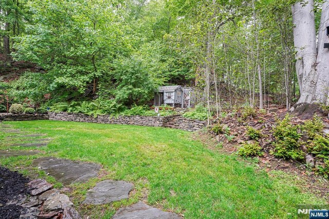 32 Lord William Penn Dr, Morris Township, NJ 07960