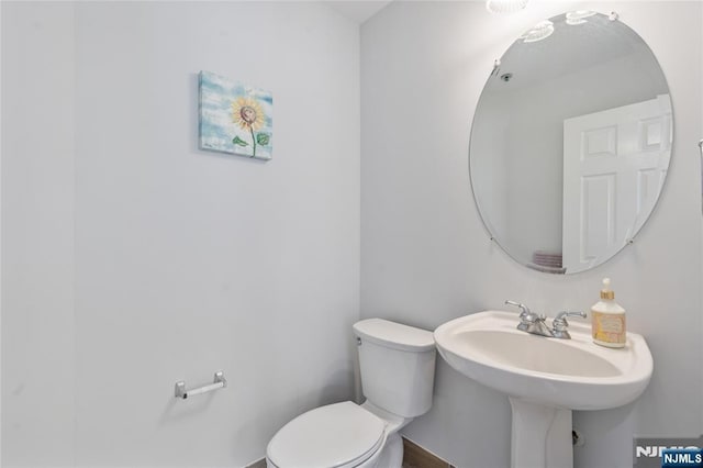 708 Wendover Ct, Randolph Township, NJ 07869 - half bath with toilet