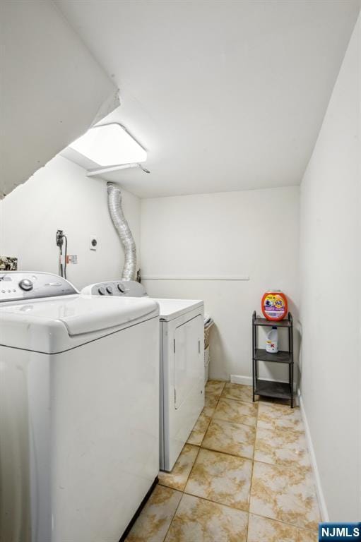 24 Willet, Bloomfield, NJ 07003 - washroom with separate washer and dryer