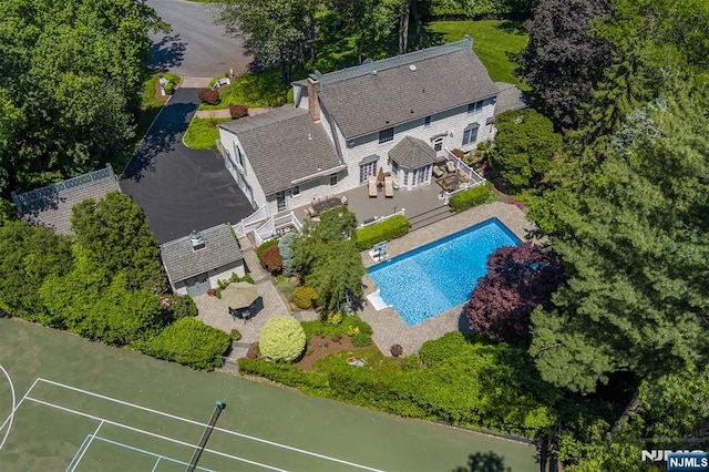2 Olde Lantern Ct, Montvale, NJ 07645 - view from above of property with a pool