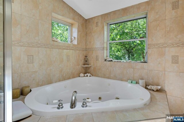 21 Sheridan Ave, West Orange, NJ 07052 - full bathroom featuring a whirlpool tub