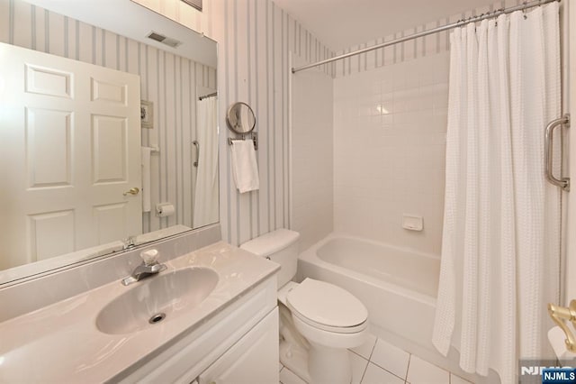 54 Hunter Rd, North Haledon, NJ 07508 - full bathroom featuring toilet, tile patterned floors, vanity, shower / bath combo, and wallpapered walls