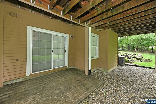 54 Hunter Rd, North Haledon, NJ 07508 - view of property entrance