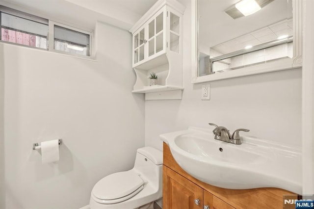 5 Laurel Pl, Glen Ridge, NJ 07028 - bathroom with vanity, toilet, and a shower