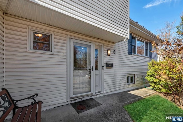 8 Carlisle Ct, Edison, NJ 08817 - view of property entrance
