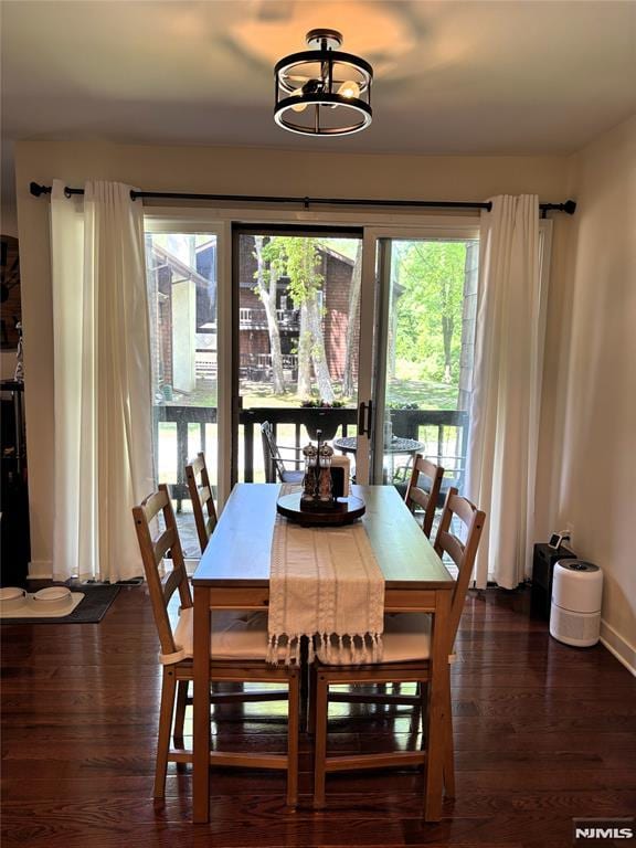 25 Osprey Unit G310, Hackettstown, NJ 07840 - dining area with wood finished floors and baseboards