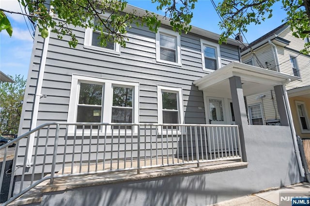 190 Washington Ave, Hackensack, NJ 07601 - view of side of home