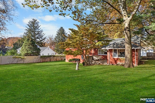 15 Strawberry Hill Rd, Hillsdale, NJ 07642 - view of yard