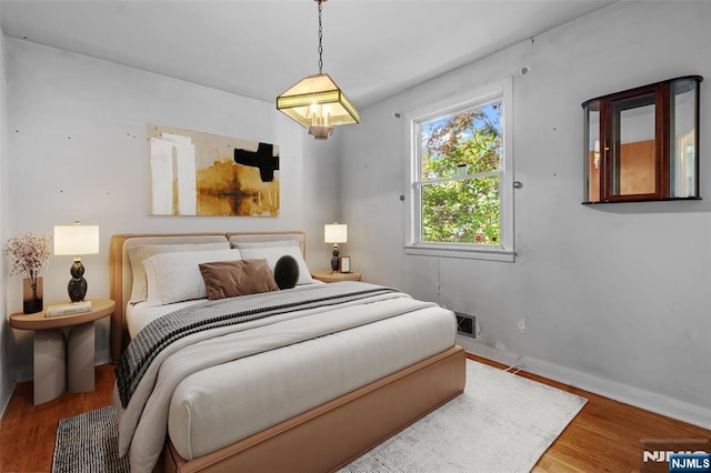 9 Rutan Pl, Bloomfield, NJ 07003 - bedroom with wood finished floors and baseboards