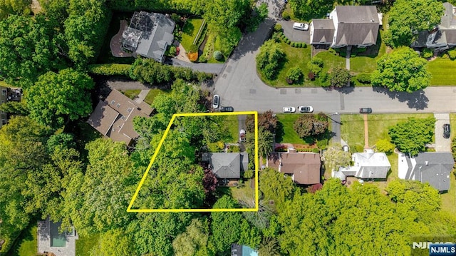 12 Louise Ln, Tenafly, NJ 07670 - aerial view of residential area featuring property parcel outlined