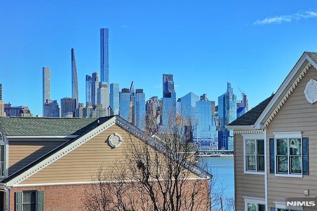 274 Roslyn Ct, West New York, NJ 07093 - view of city skyline