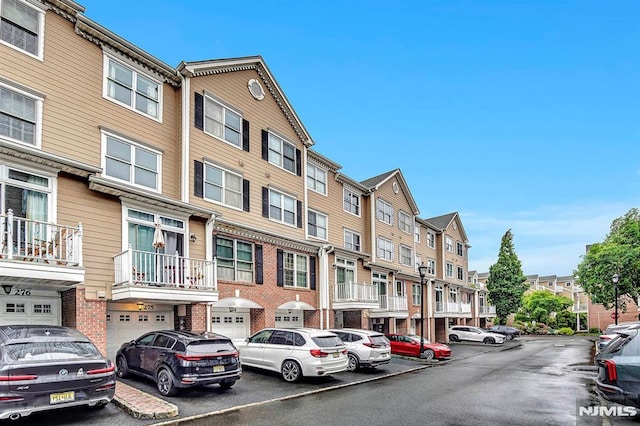 274 Roslyn Ct, West New York, NJ 07093 - view of property with uncovered parking
