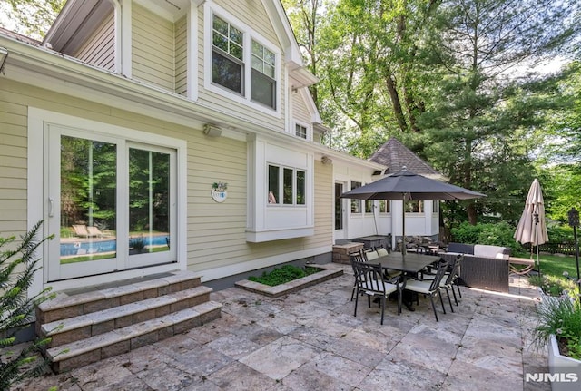 275 Gregory Rd, Franklin Lakes, NJ 07417 - view of patio / terrace with outdoor dining area and entry steps