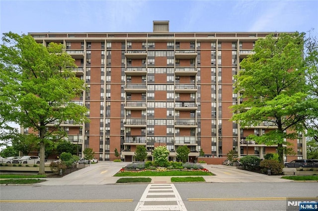 3 Horizon Unit 801, Fort Lee, NJ 07024 - view of apartment building / complex