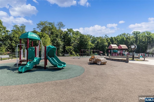 51 Sunrise Ter, Cedar Grove, NJ 07009 - view of community play area