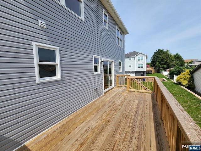 510 Anthony Ct, Lyndhurst, NJ 07071 - view of wooden deck