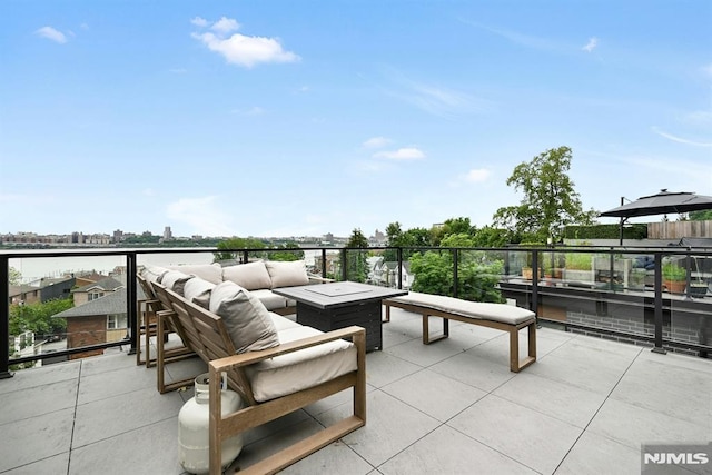 712 Undercliff Ave, Edgewater, NJ 07020 - view of patio / terrace featuring outdoor lounge area and a balcony
