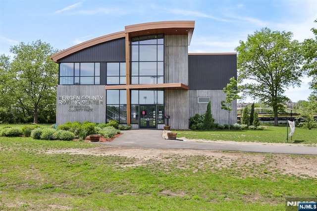 300 Wilson Ave, Lyndhurst, NJ 07071 - view of building exterior